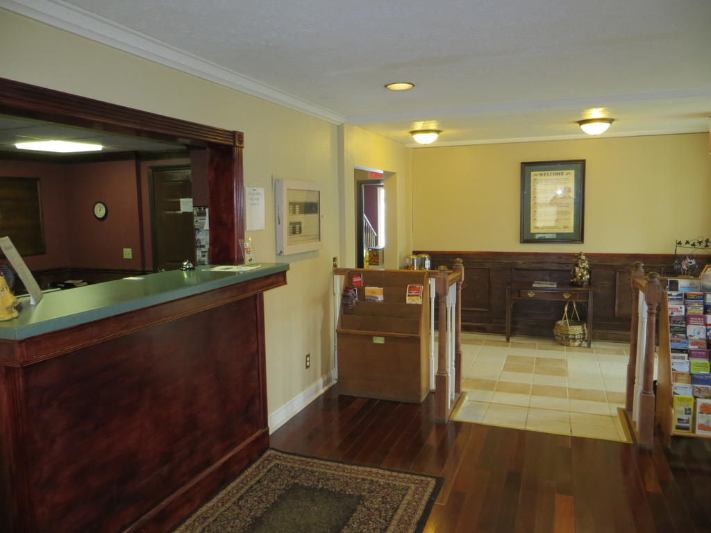 Americourt Hotel&Suites - Elizabethton Buitenkant foto
