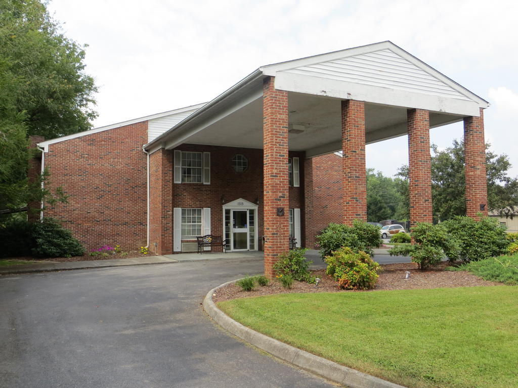 Americourt Hotel&Suites - Elizabethton Buitenkant foto