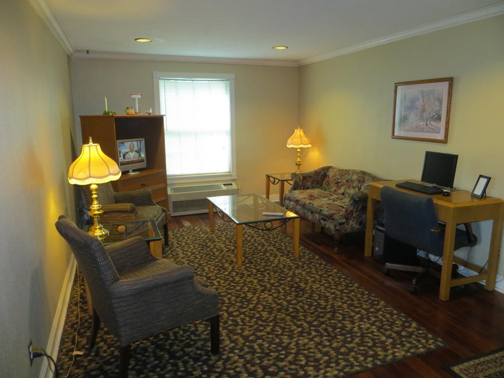 Americourt Hotel&Suites - Elizabethton Buitenkant foto